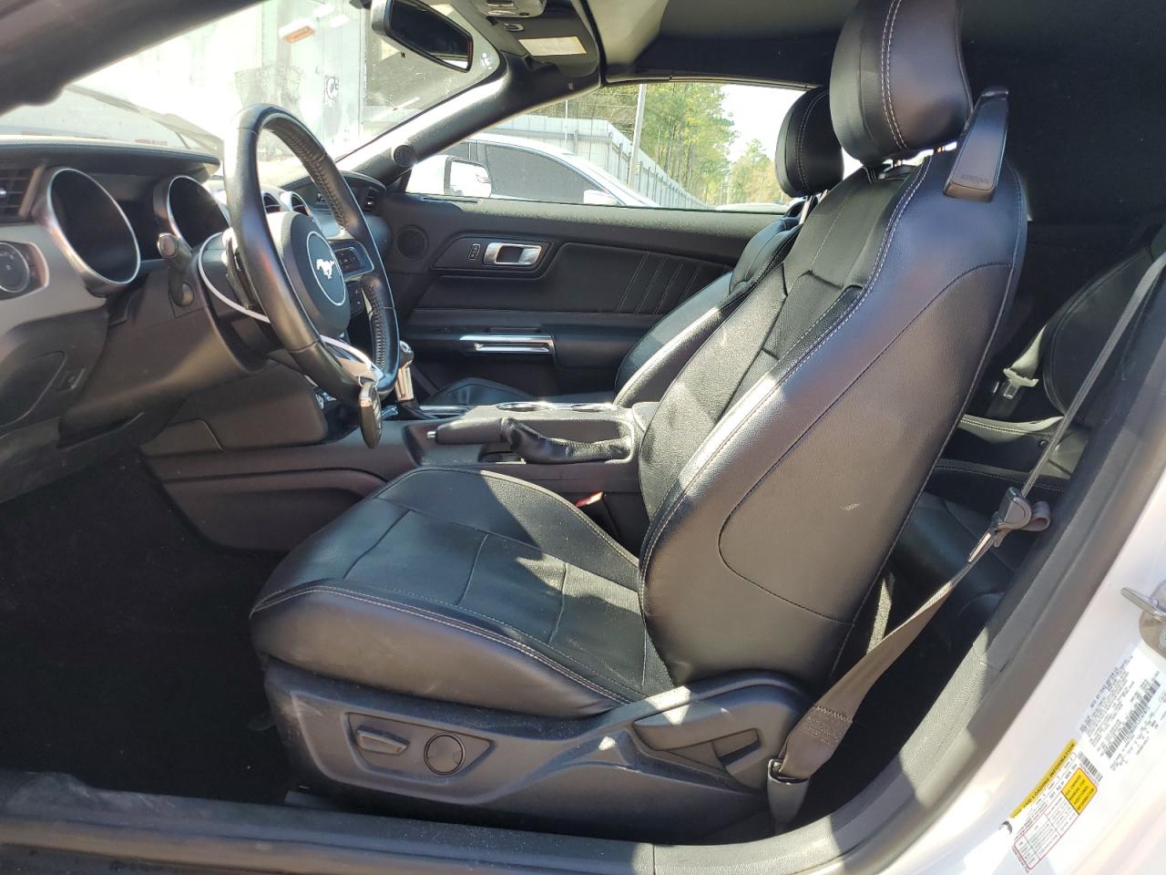 2020 Ford Mustang - Image 7