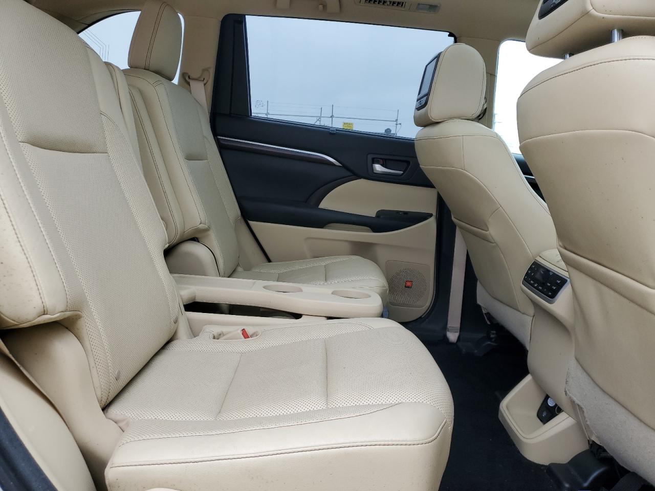 2014 Toyota Highlander Limited VIN: 5TDDKRFH0ES017821 Lot: 43448815