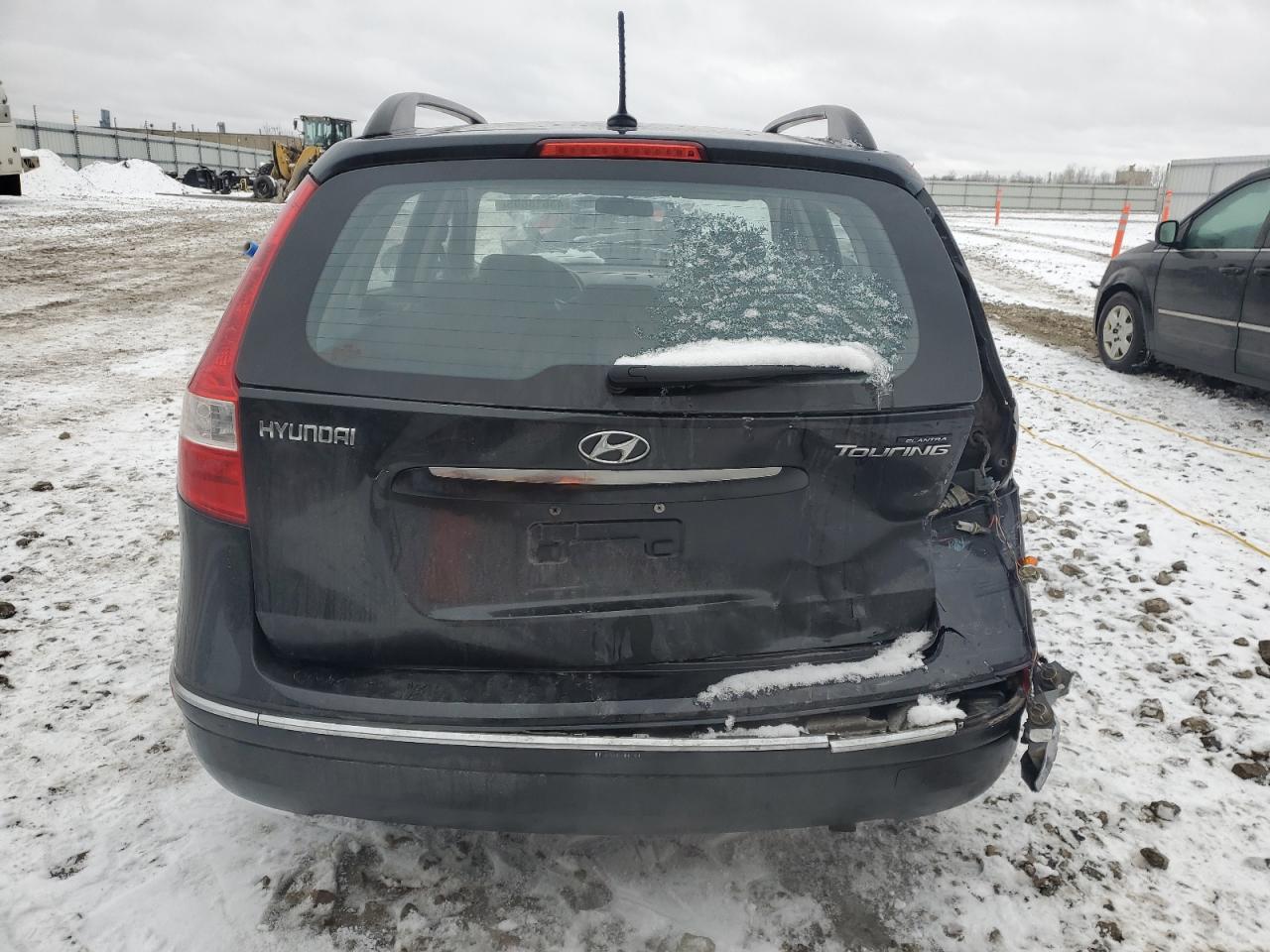 2010 Hyundai Elantra - Image 6