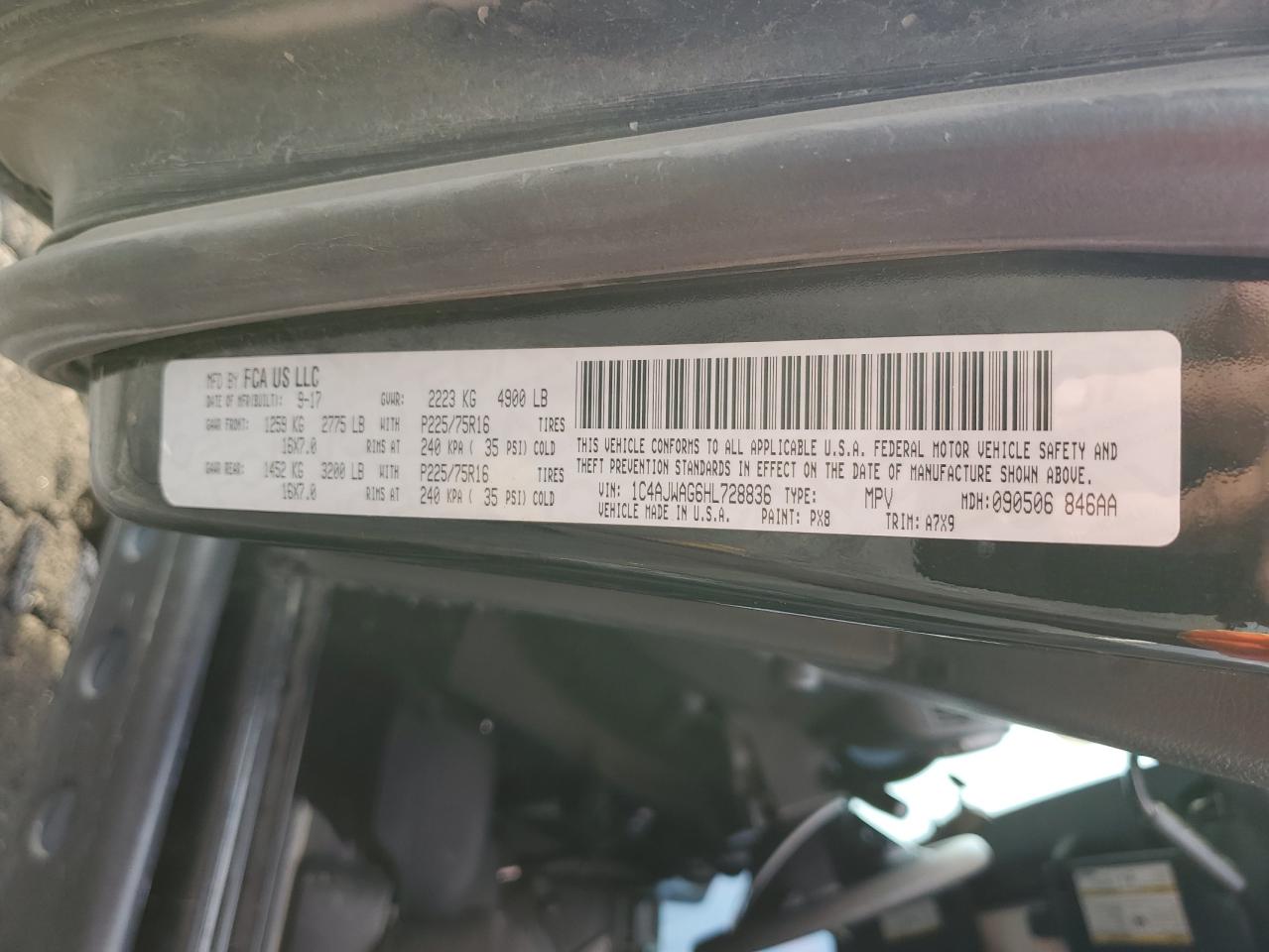 2017 Jeep Wrangler - Image 12