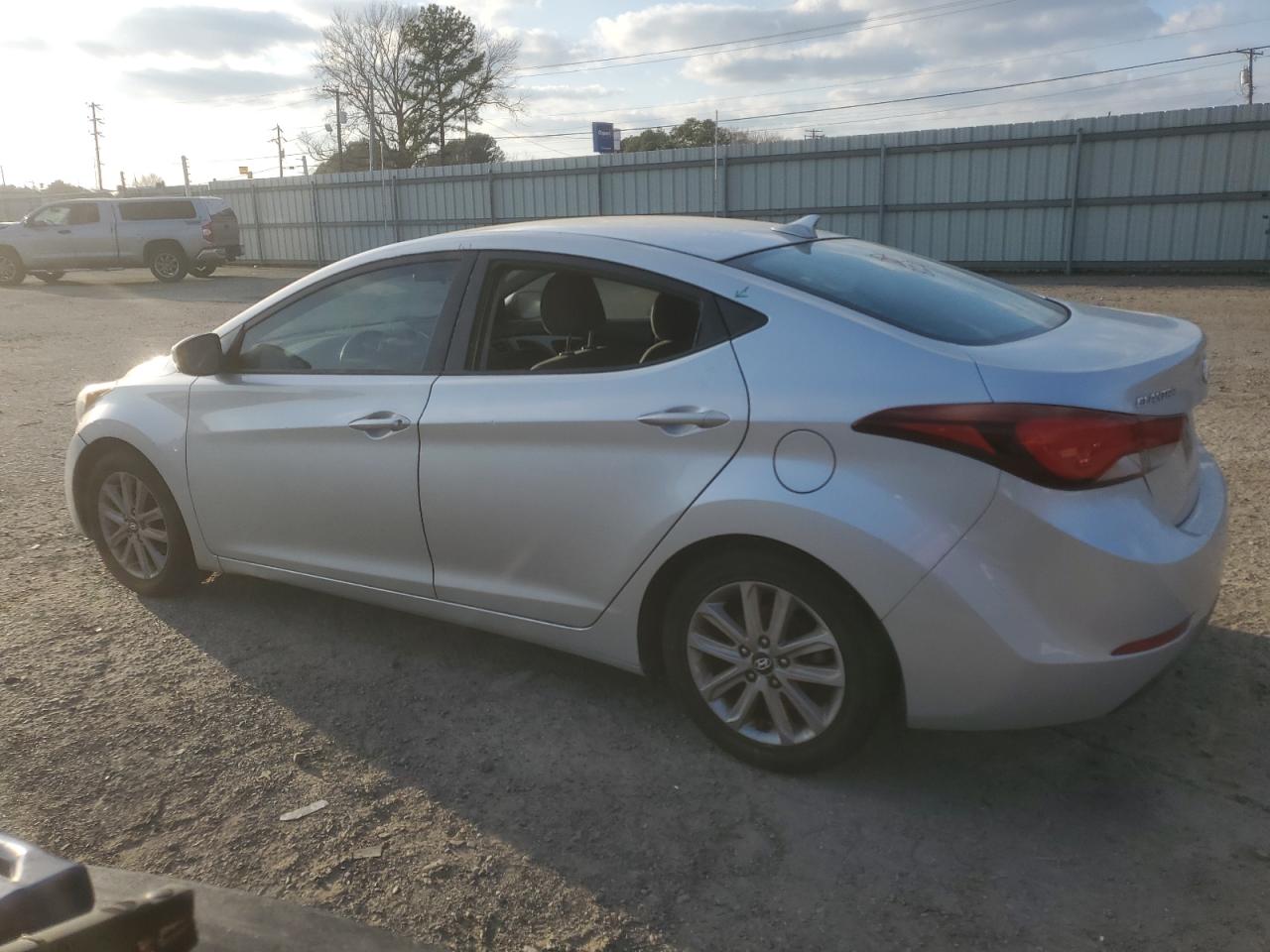 2015 Hyundai Elantra - Image 2