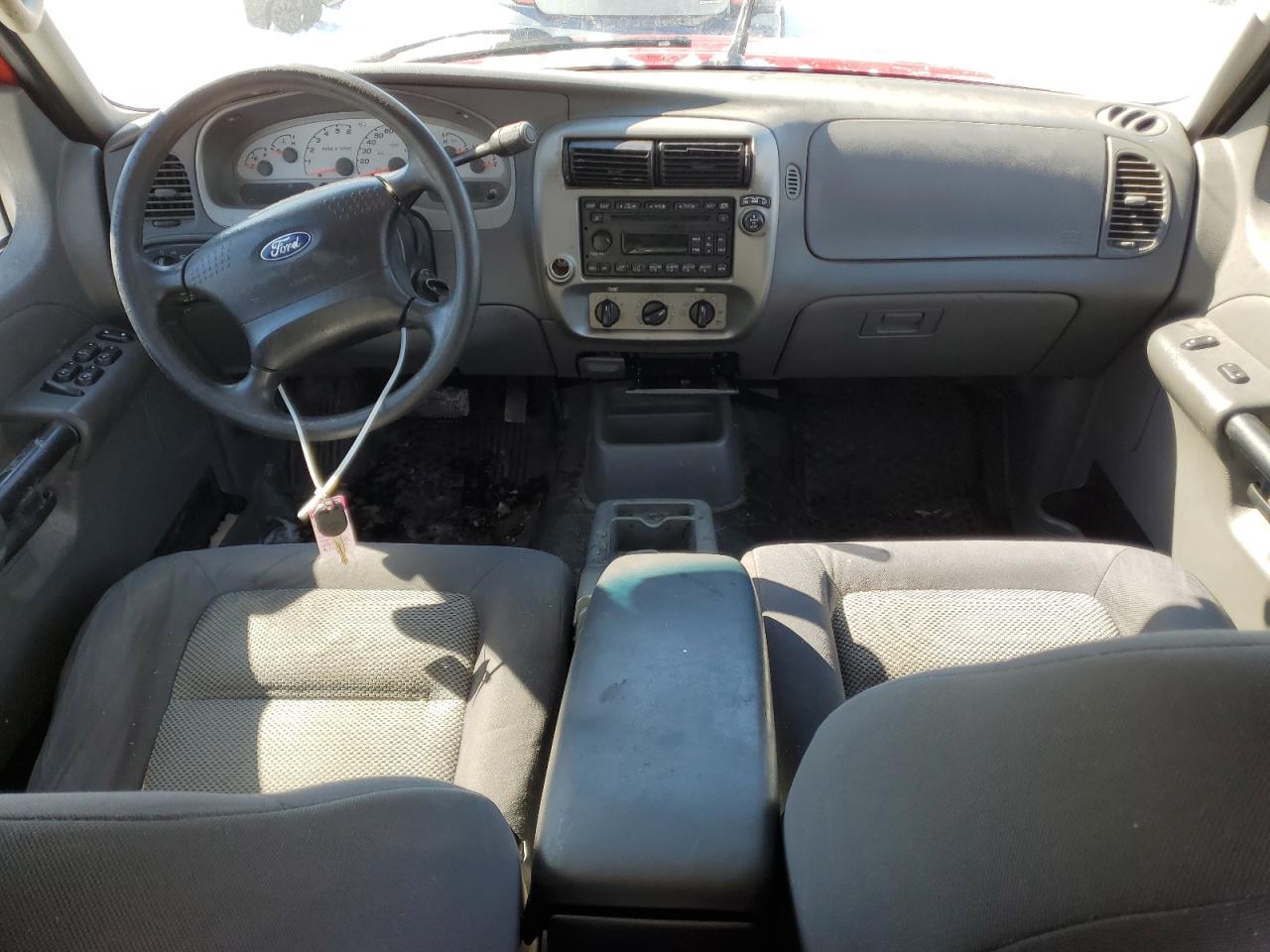 2005 Ford Explorer - Image 8