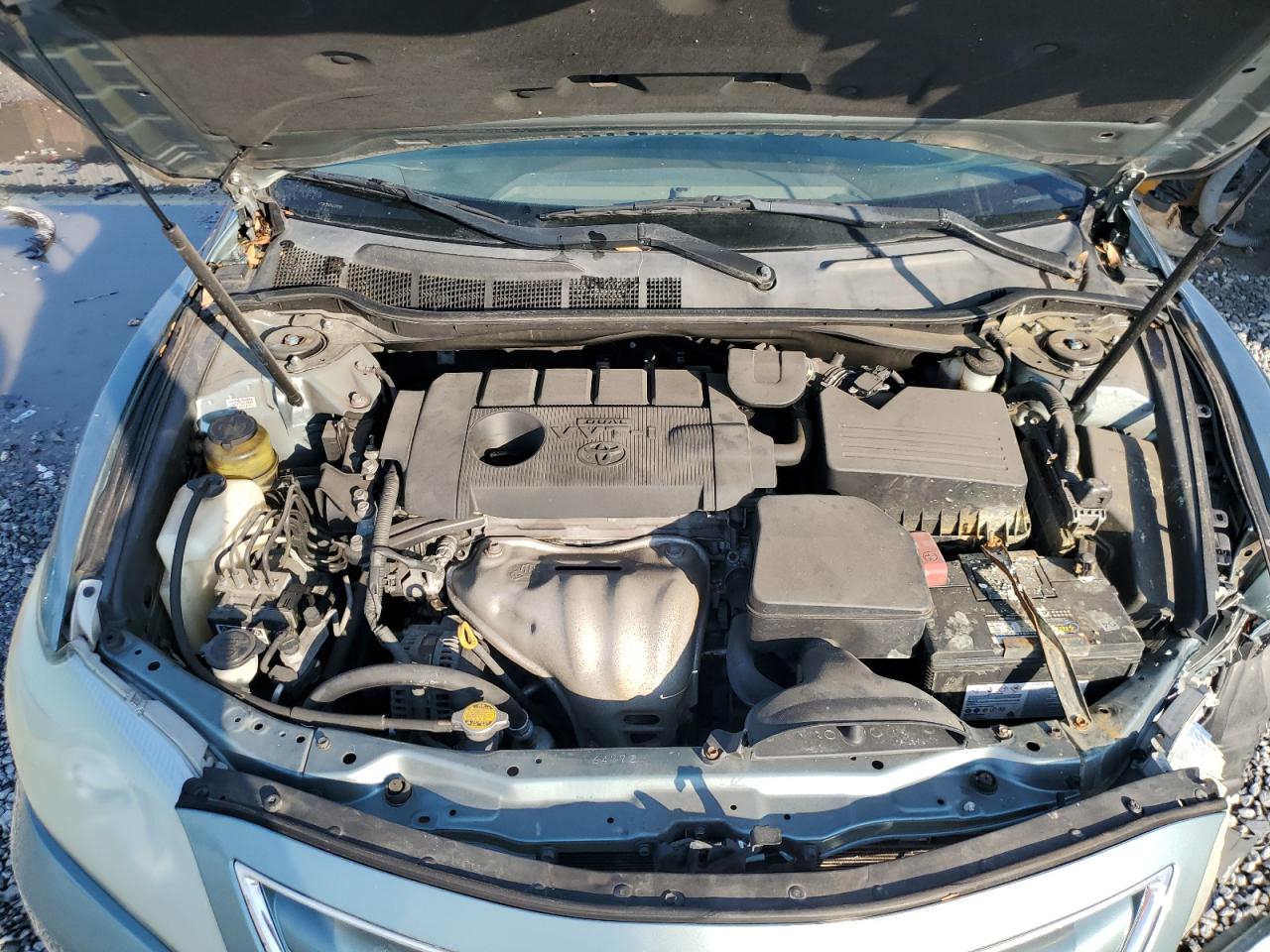 2010 Toyota Camry - Image 11