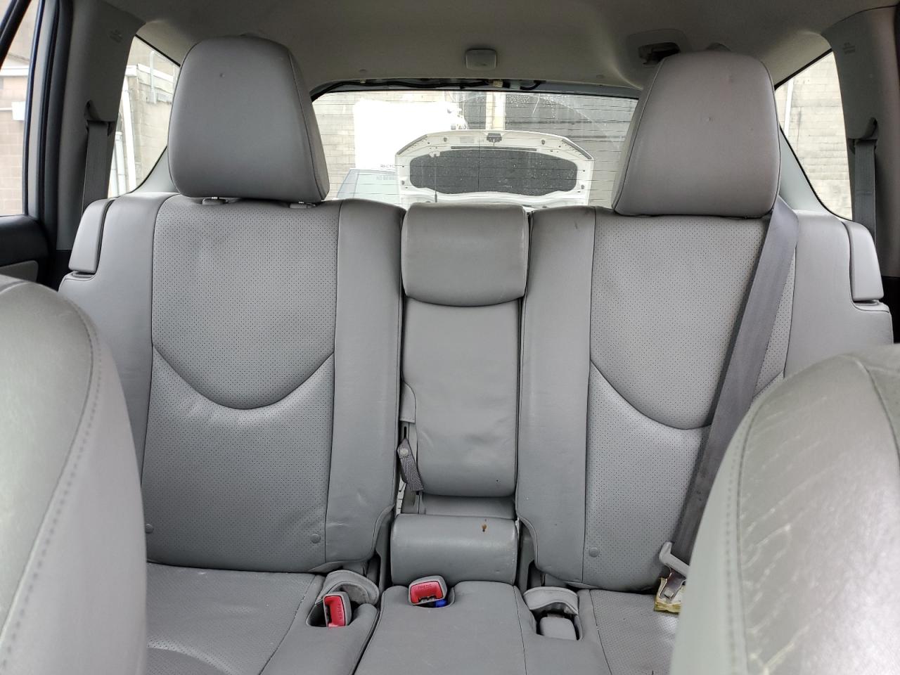 2012 Toyota RAV 4 - Image 10