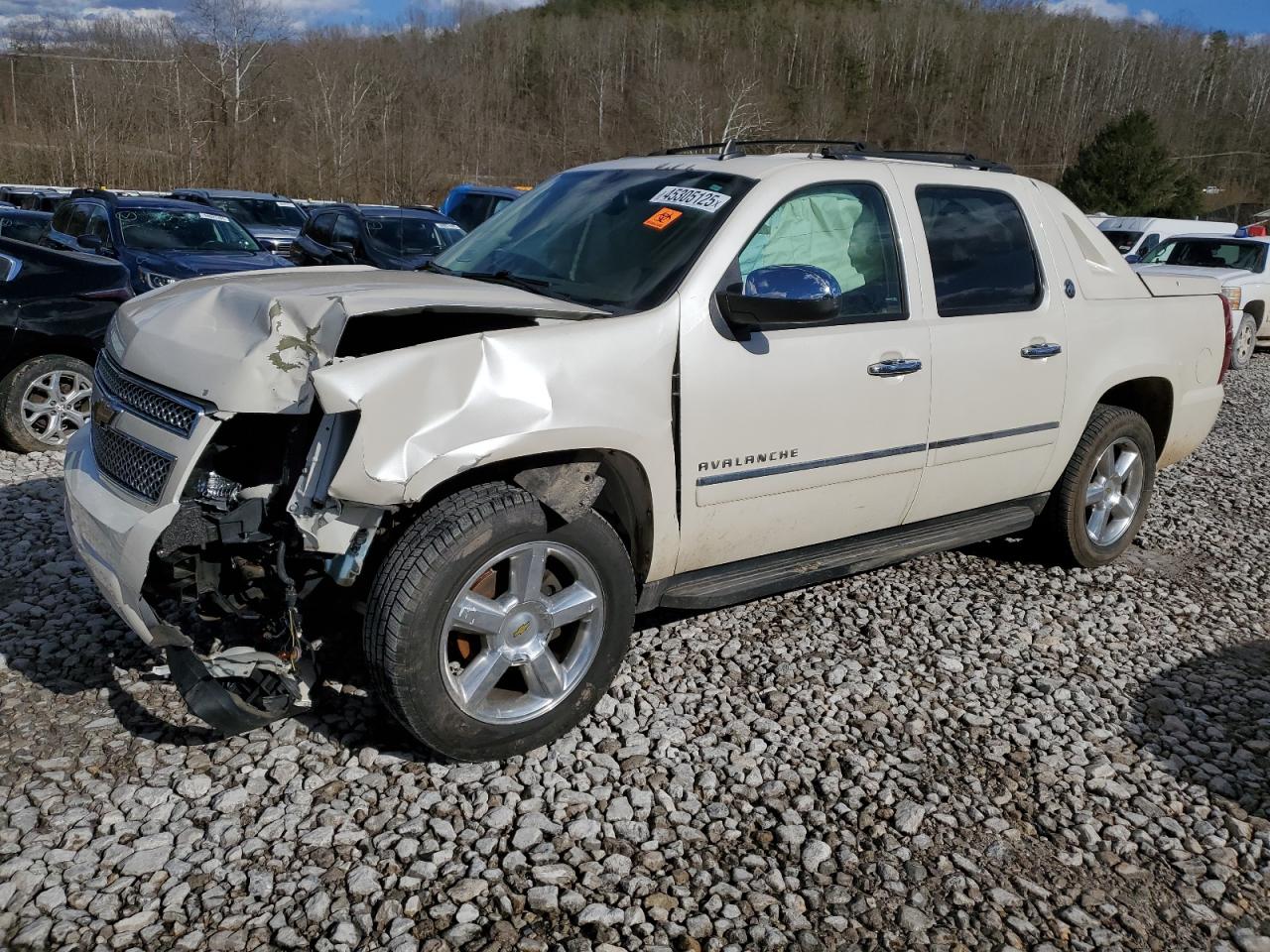 2013 Chevrolet Avalanche - Image 1