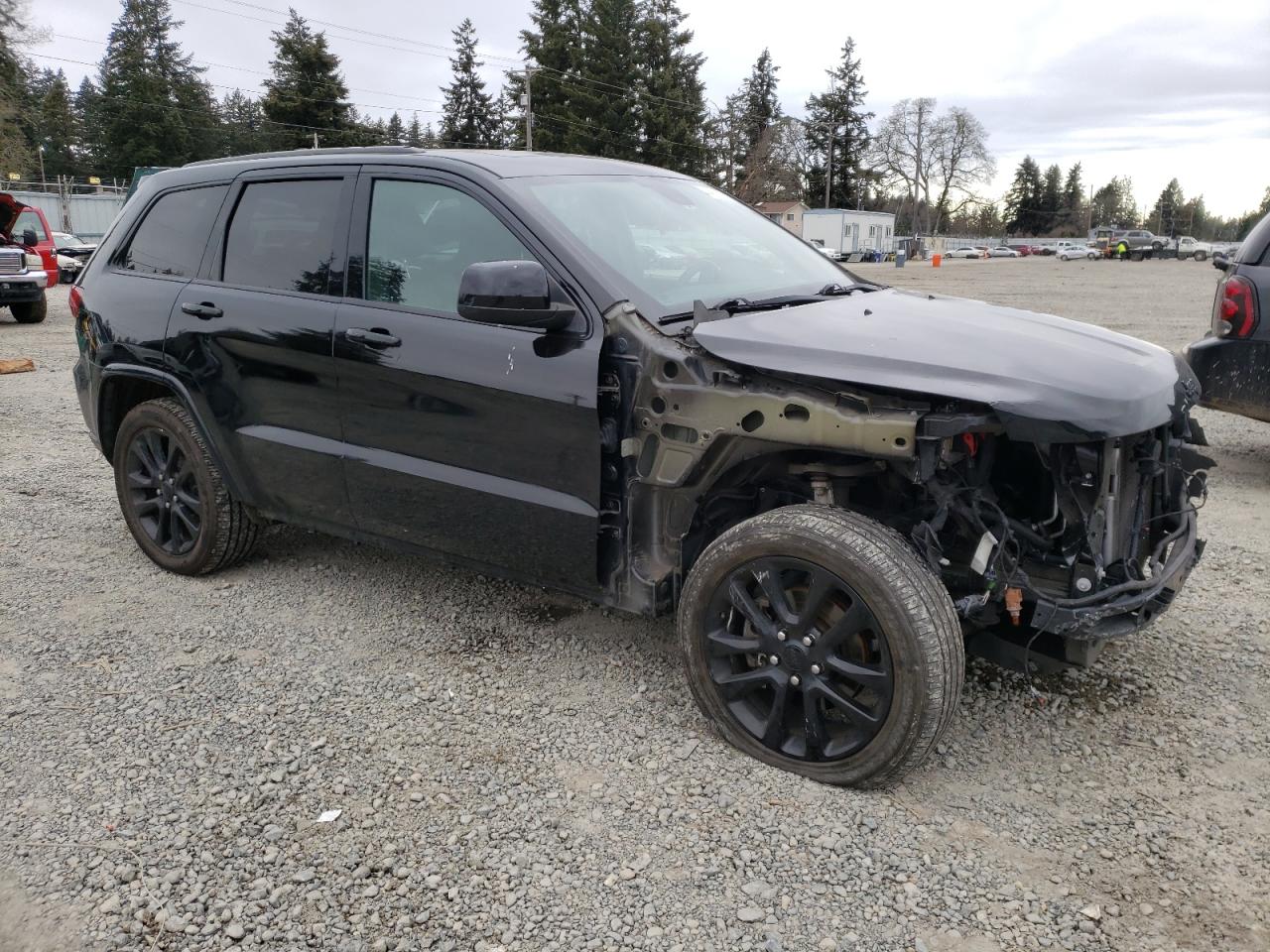 2019 Jeep Grand Cherokee - Image 4