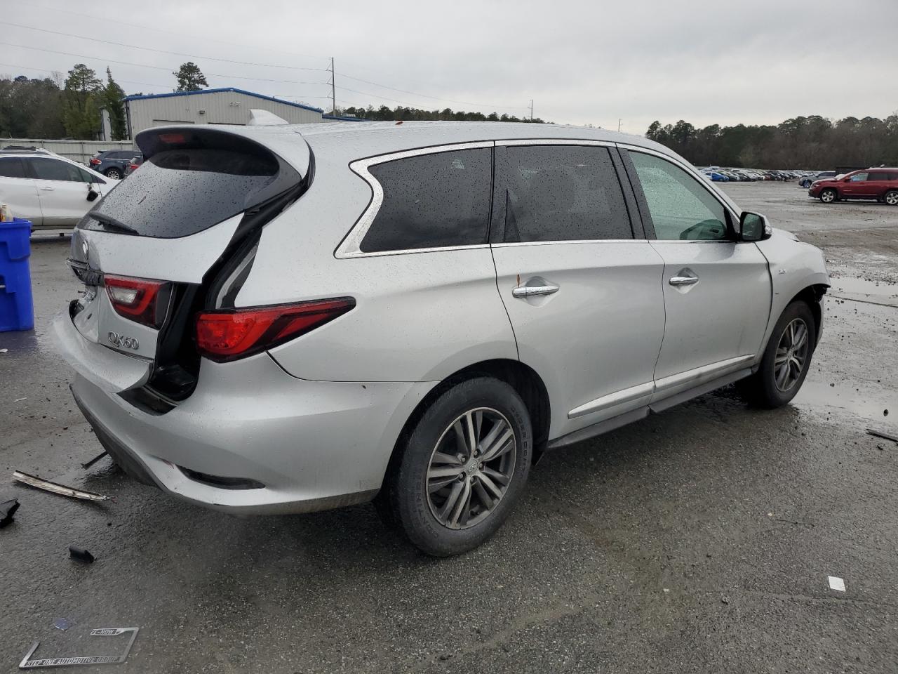 2020 Infiniti QX60 - Image 3