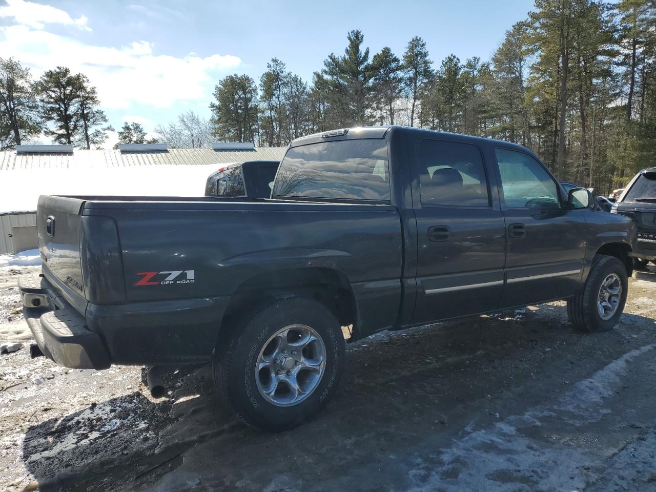 2004 Chevrolet Silverado - Image 3