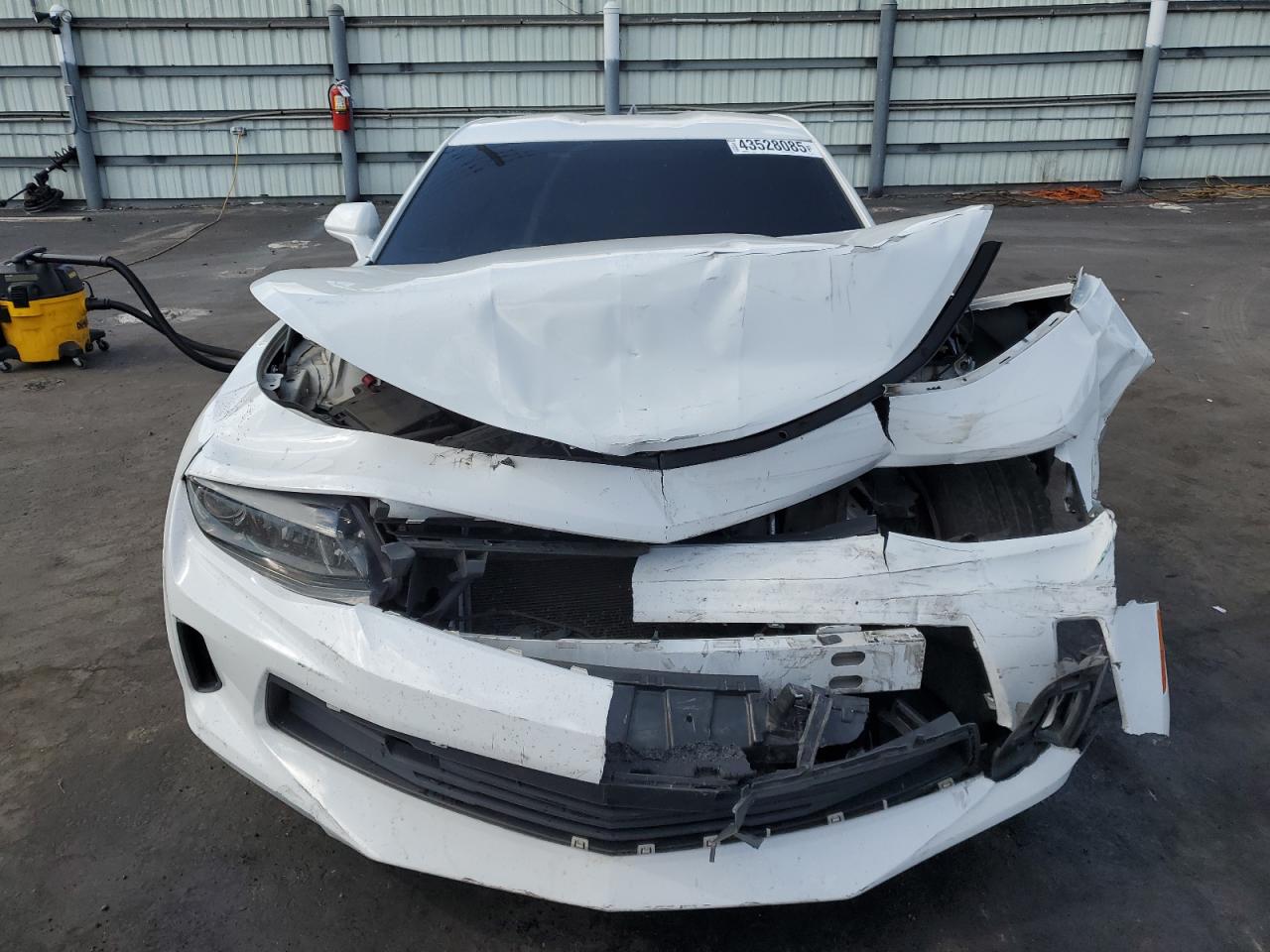 2016 Chevrolet Camaro - Image 5