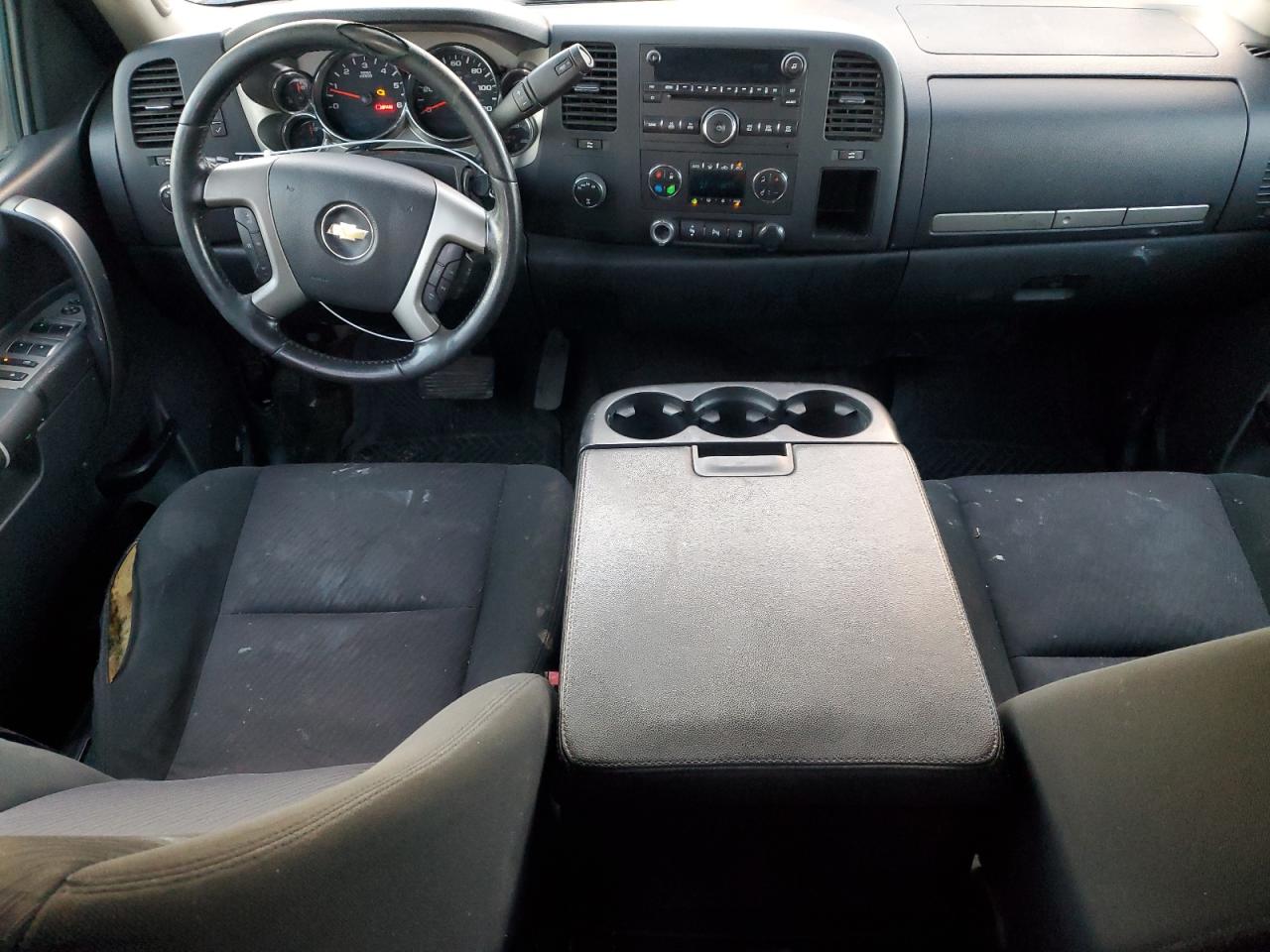 2013 Chevrolet Silverado - Image 8