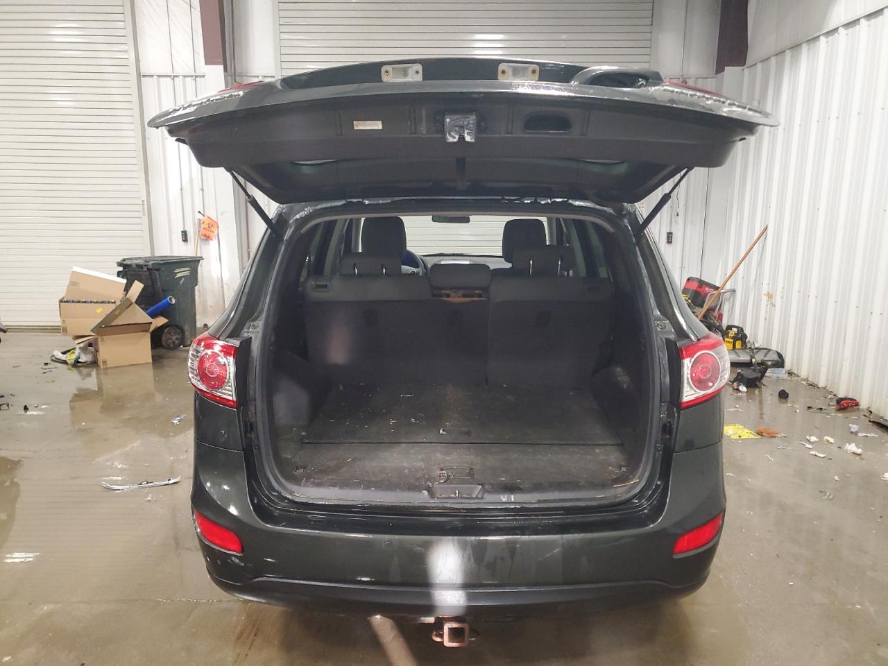2010 Hyundai Santa Fe - Image 6