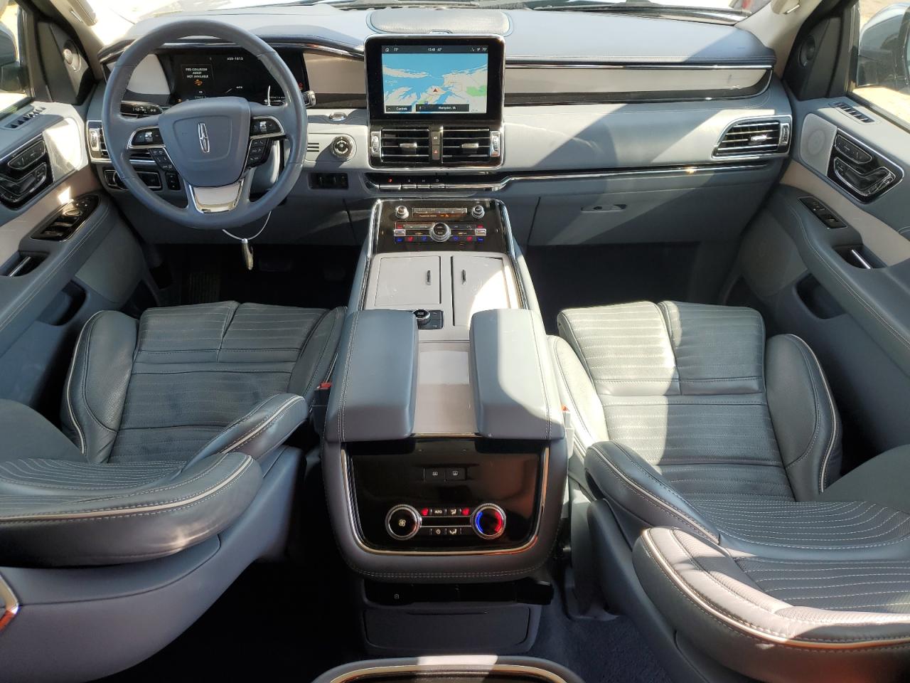 2020 Lincoln Navigator - Image 8