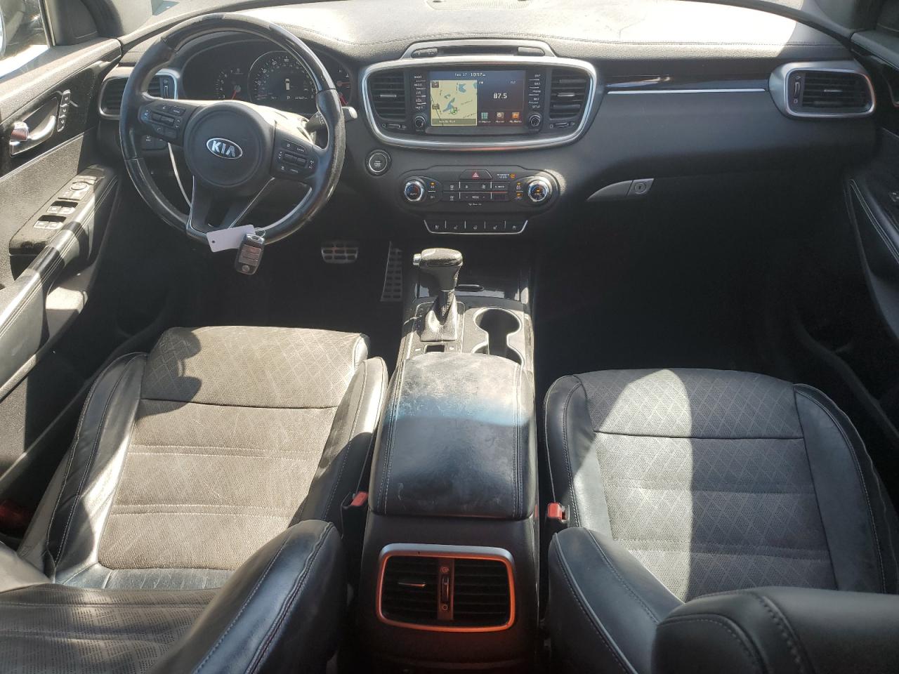 2017 Kia Sorento - Image 8