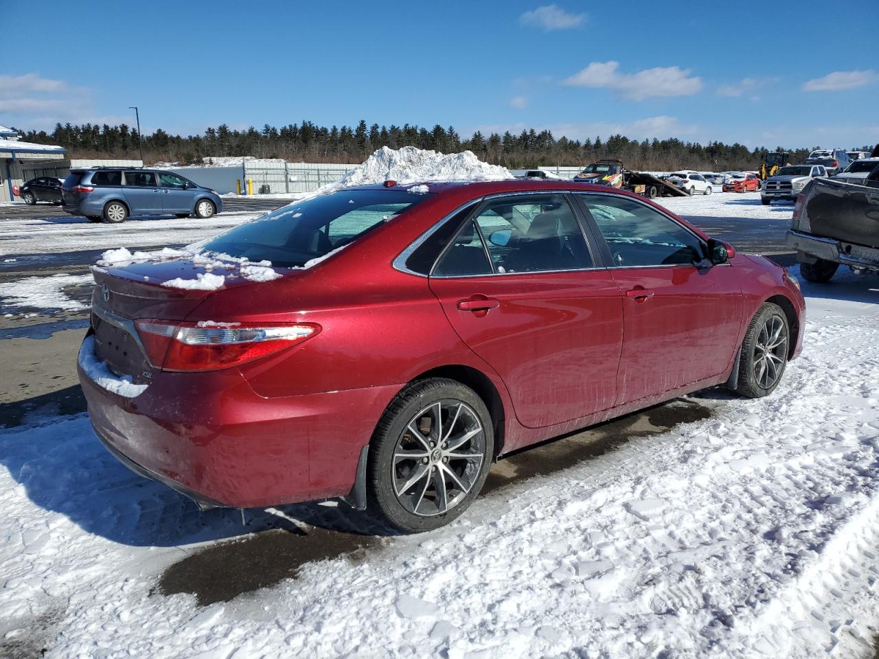 2015 Toyota Camry - Image 3