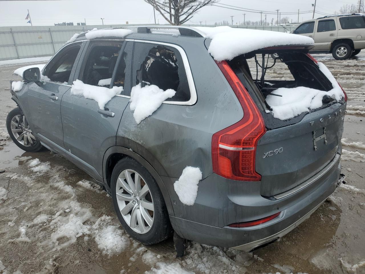 2016 Volvo XC90 - Image 2