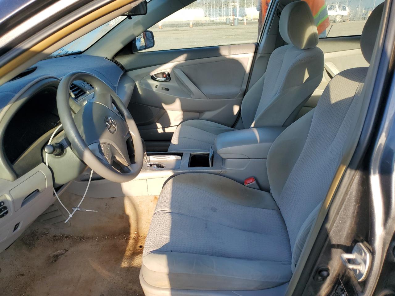 2010 Toyota Camry - Image 7