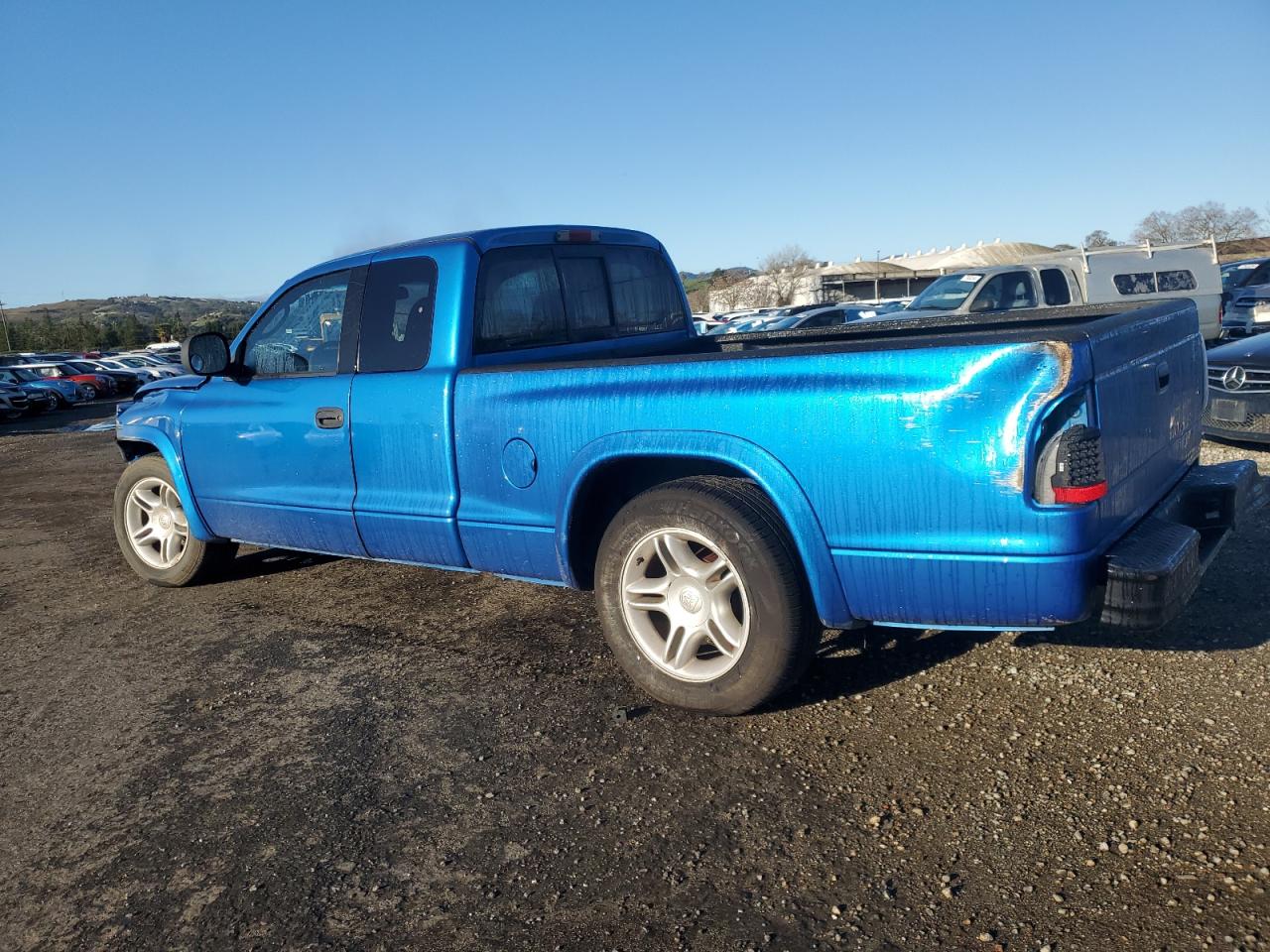 2000 Dodge Dakota - Image 2