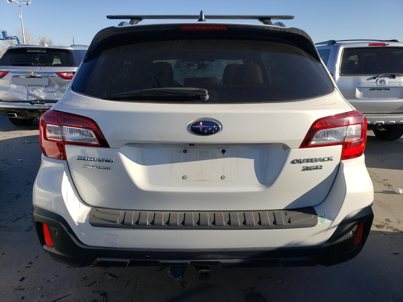 2018 Subaru Outback - Image 6