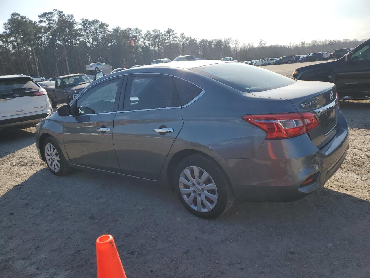 2018 Nissan Sentra - Image 2