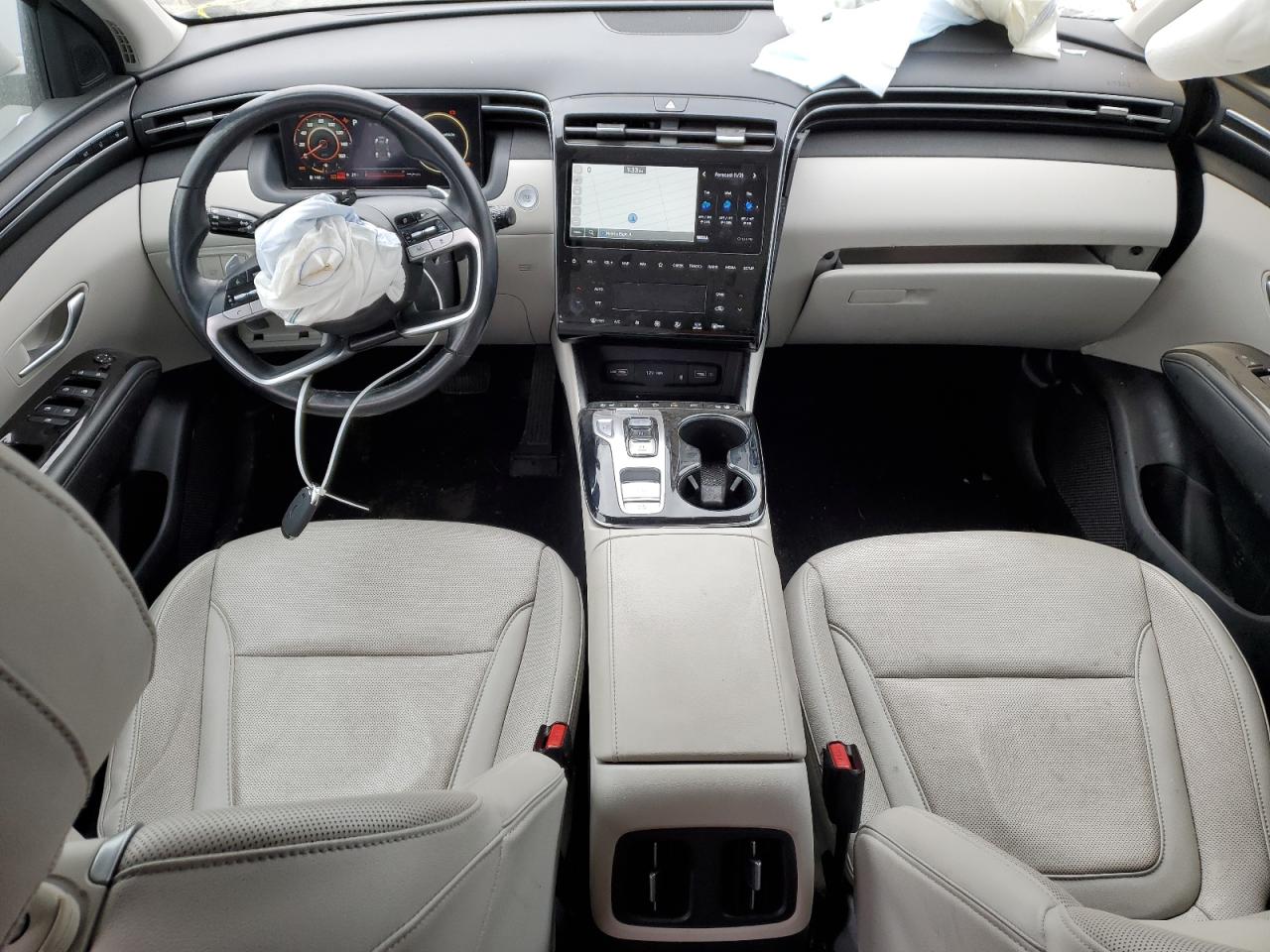 2022 Hyundai Tucson - Image 8