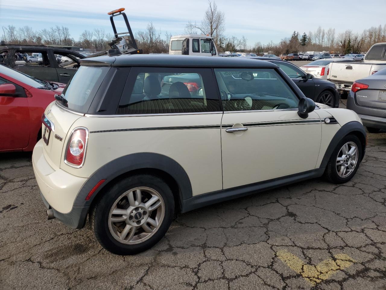 2013 MINI Cooper - Image 3