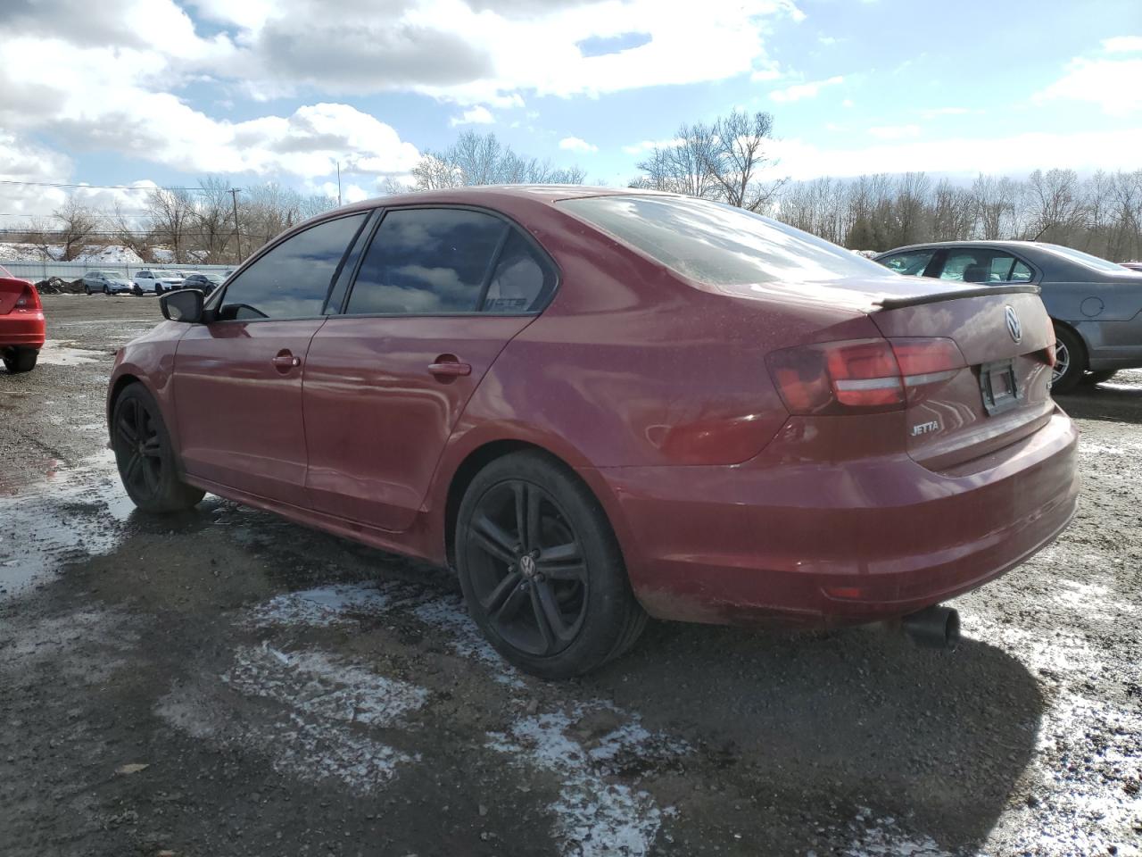 2016 Volkswagen Jetta - Image 2