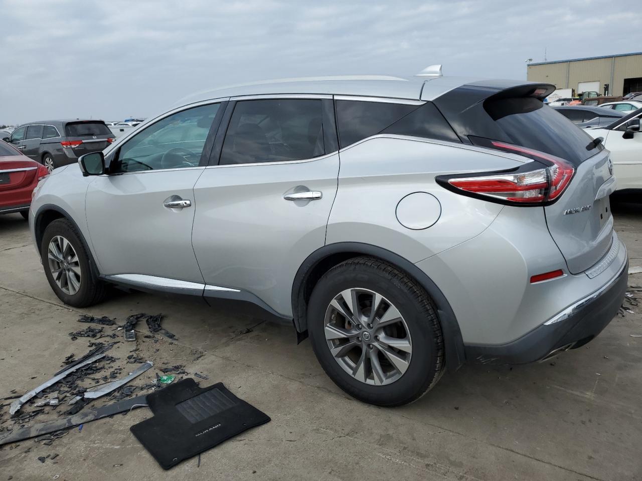 2018 Nissan Murano - Image 2