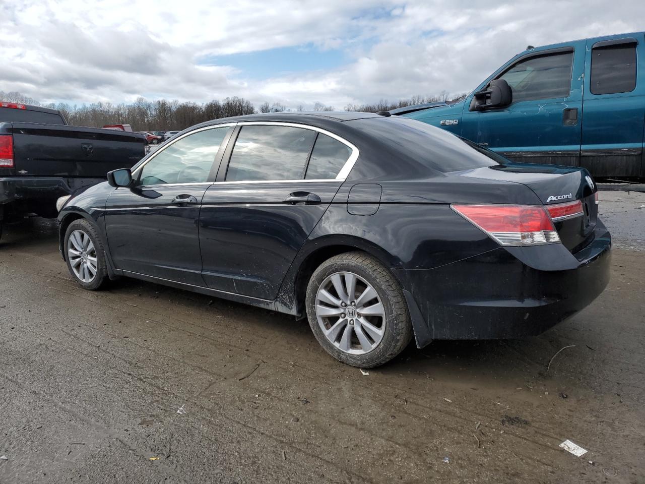 2011 Honda Accord - Image 2