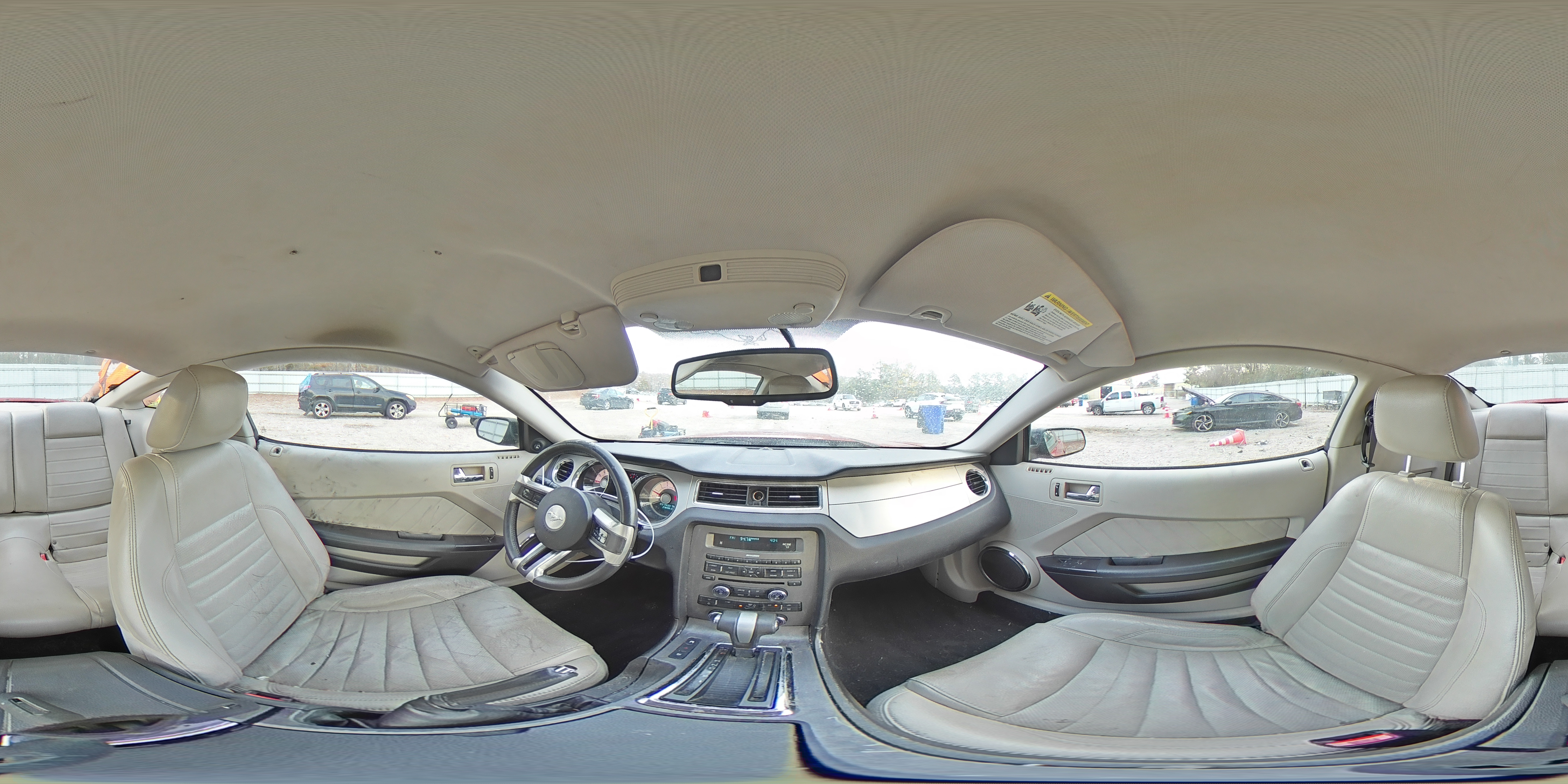 2010 Ford Mustang - Image 12