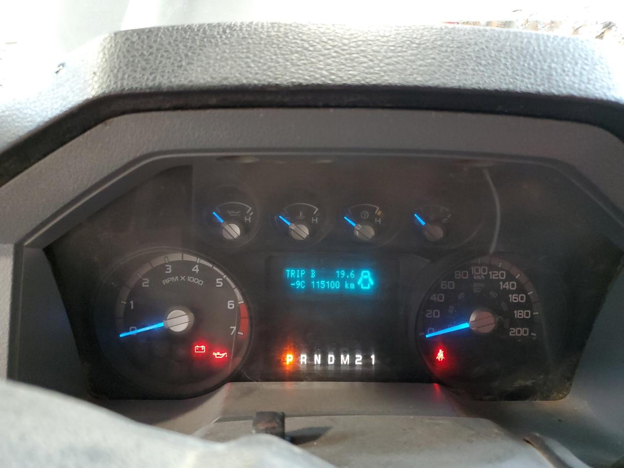 2011 Ford F350 - Image 9