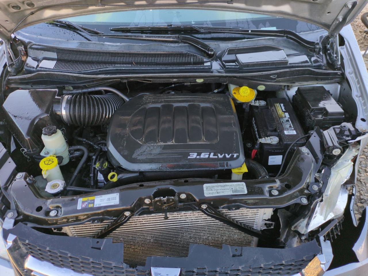 2015 Dodge Caravan - Image 12