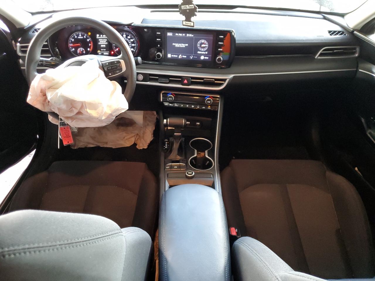 2023 Kia K5 - Image 8
