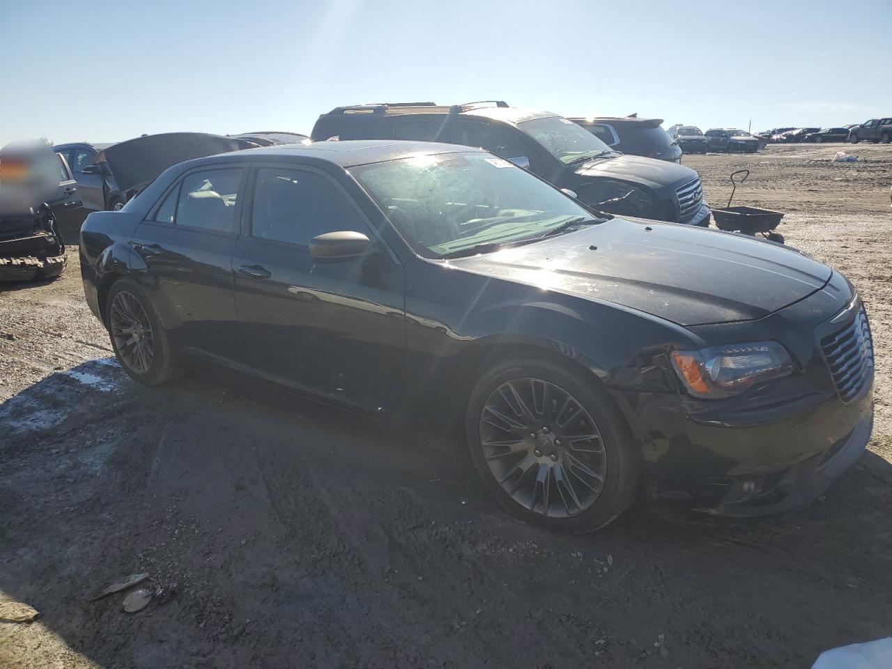 2013 Chrysler 300 - Image 4