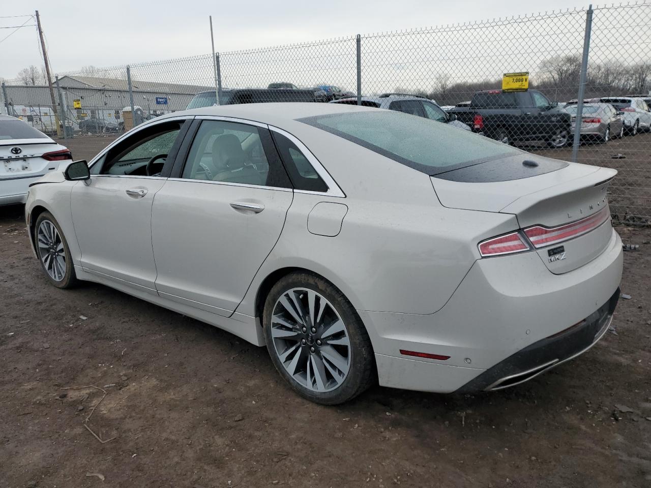 2019 Lincoln MKZ - Image 2