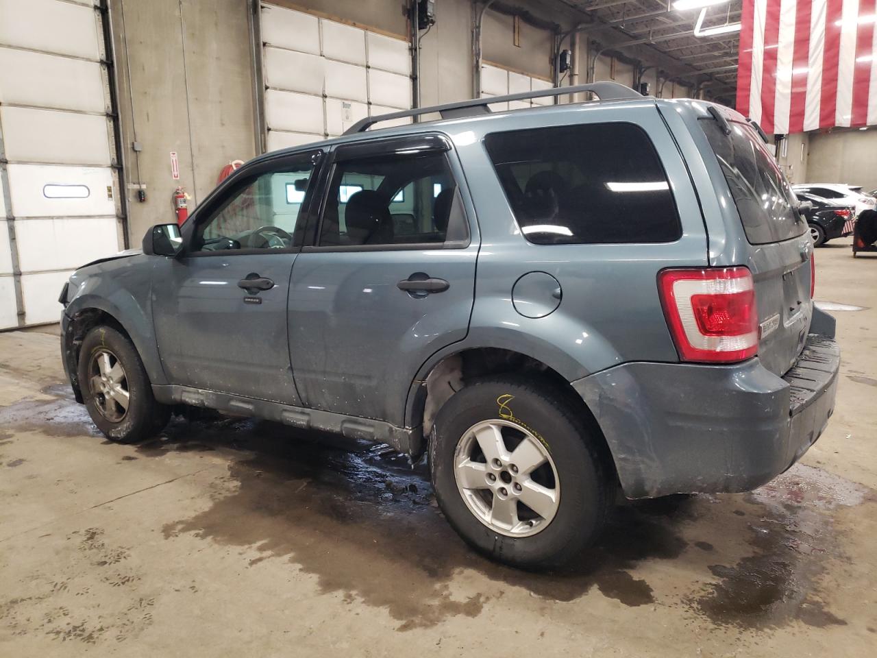 2010 Ford Escape - Image 2