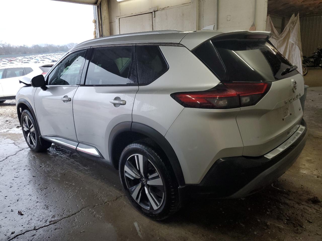 2021 Nissan Rogue - Image 2