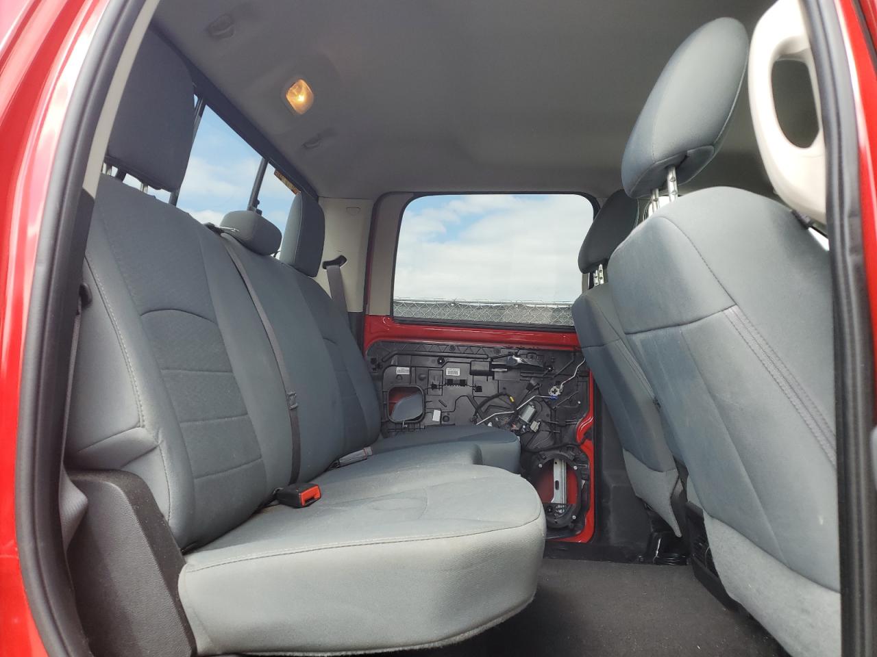 2020 RAM 1500 - Image 10