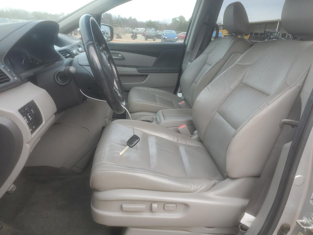 2011 Honda Odyssey - Image 7