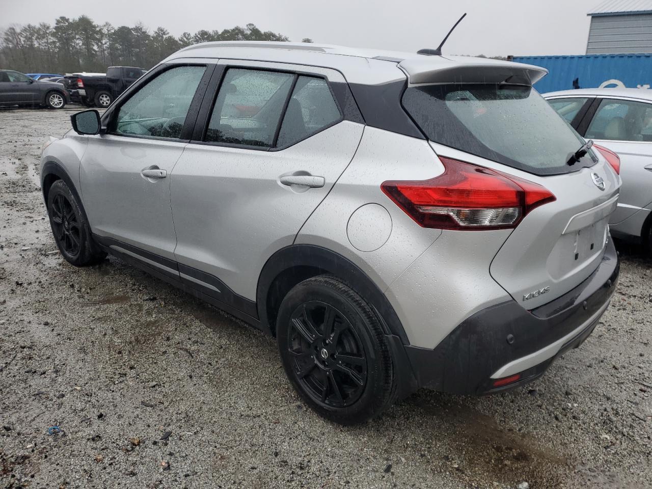 2020 Nissan Kicks - Image 2
