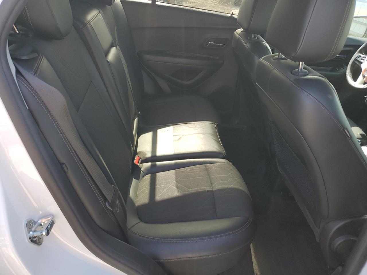 2021 Chevrolet Trax - Image 10
