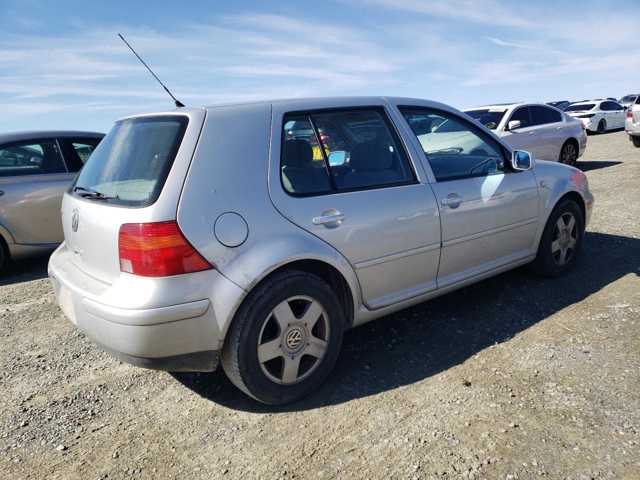 2000 Volkswagen Golf - Image 3