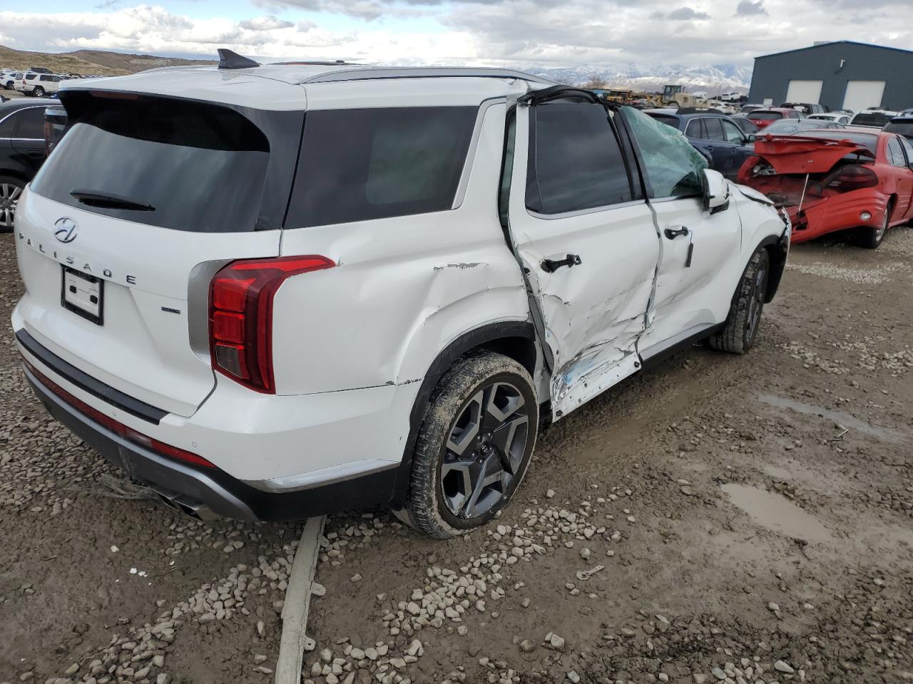 2023 Hyundai Palisade - Image 3