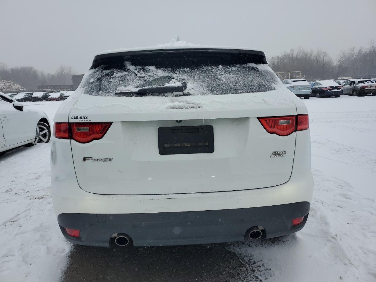 2019 Jaguar F-Pace - Image 6