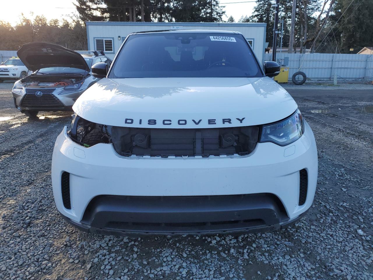 2019 Land Rover Discovery - Image 5