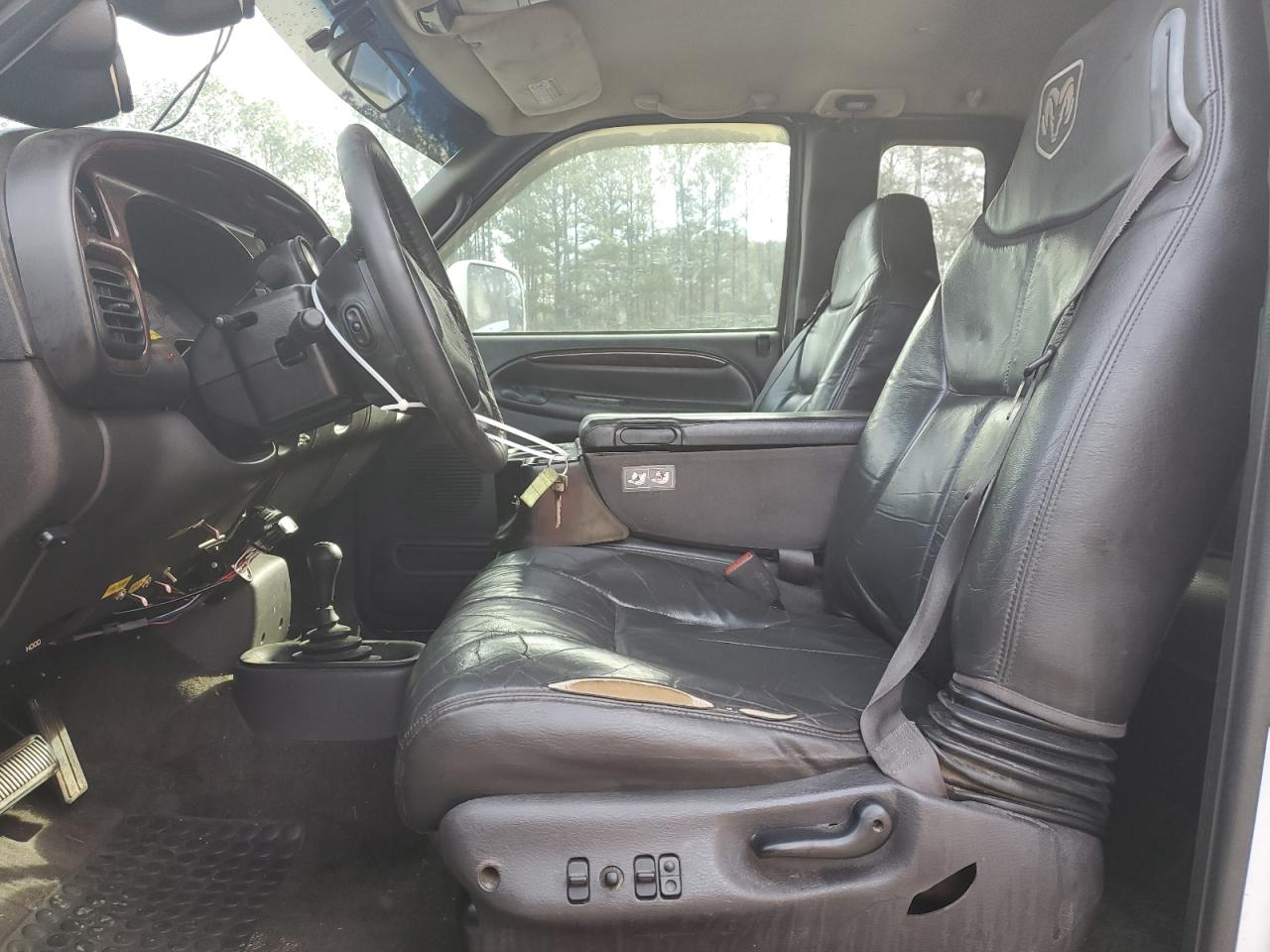 2001 Dodge RAM - Image 7