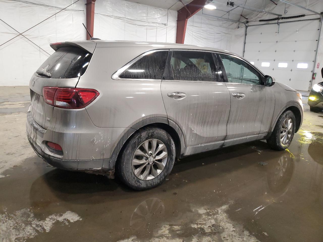 2019 Kia Sorento - Image 3