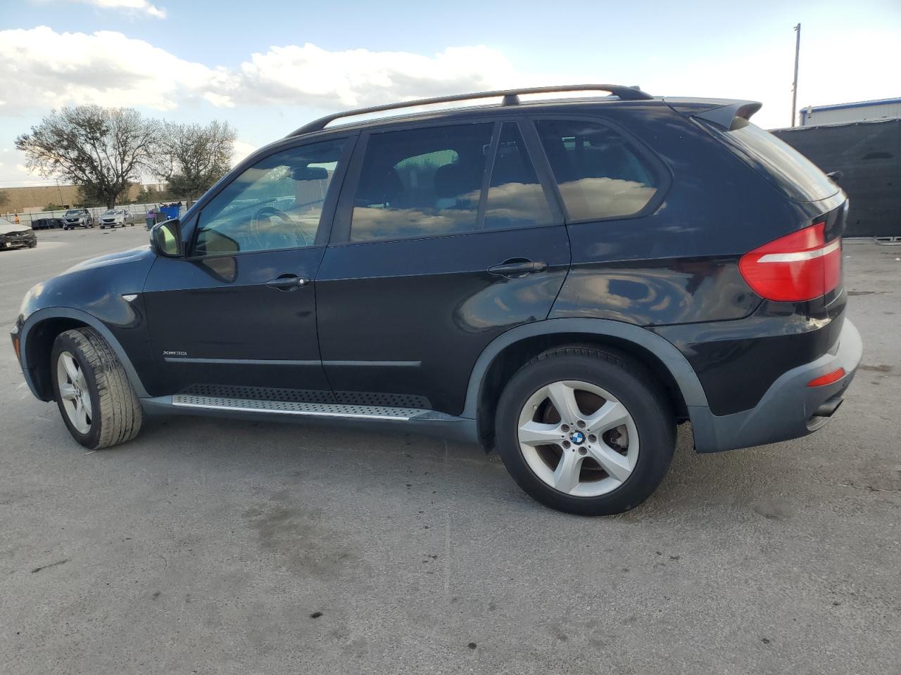 2009 BMW X5 - Image 2
