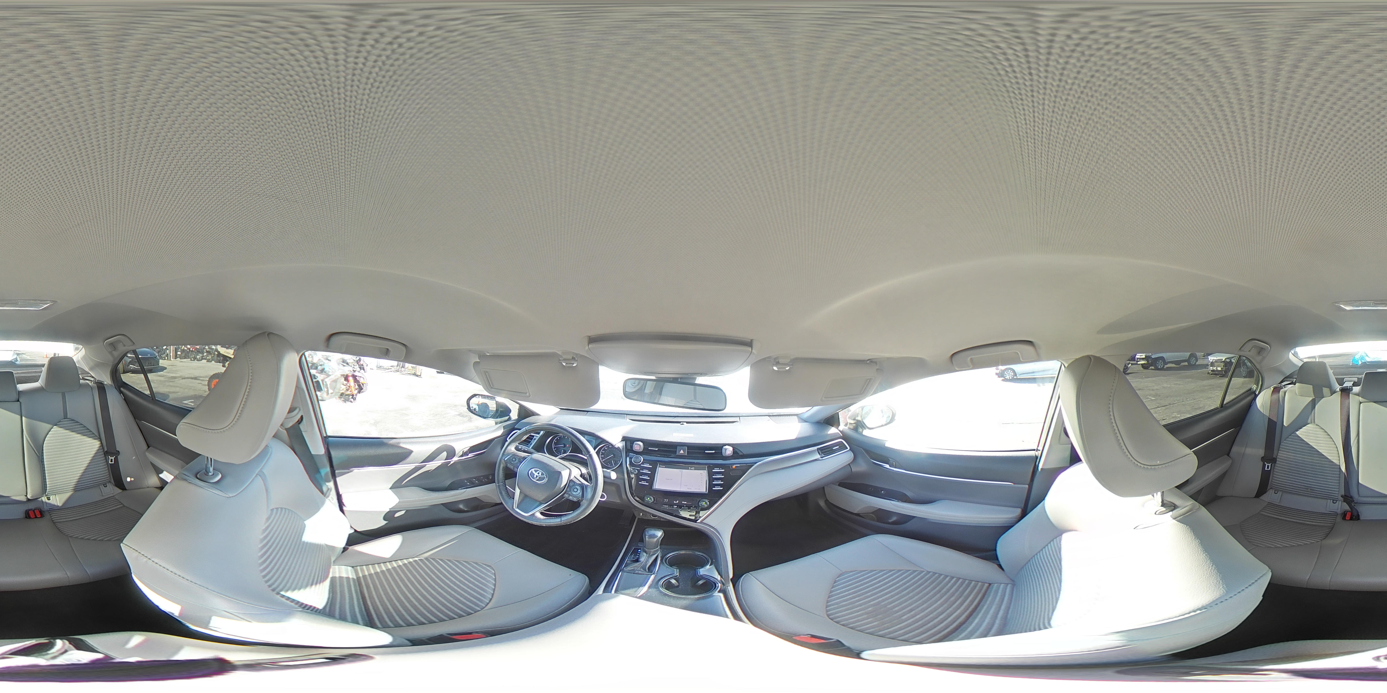 2018 Toyota Camry - Image 13