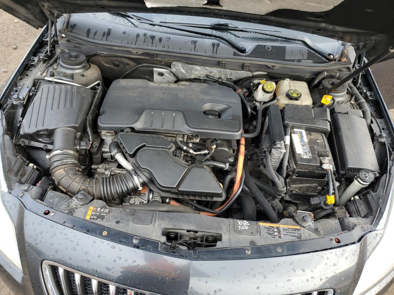 2013 Buick Regal - Image 12