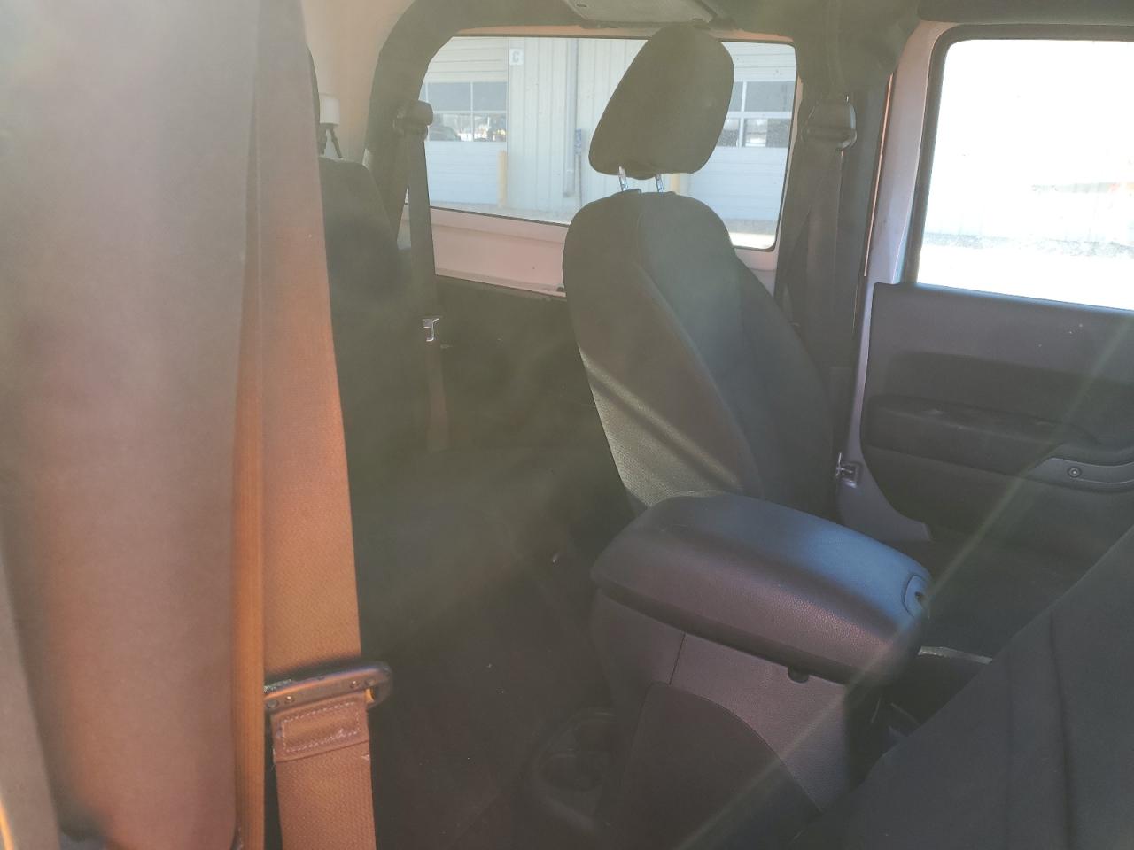 2016 Jeep Wrangler - Image 11